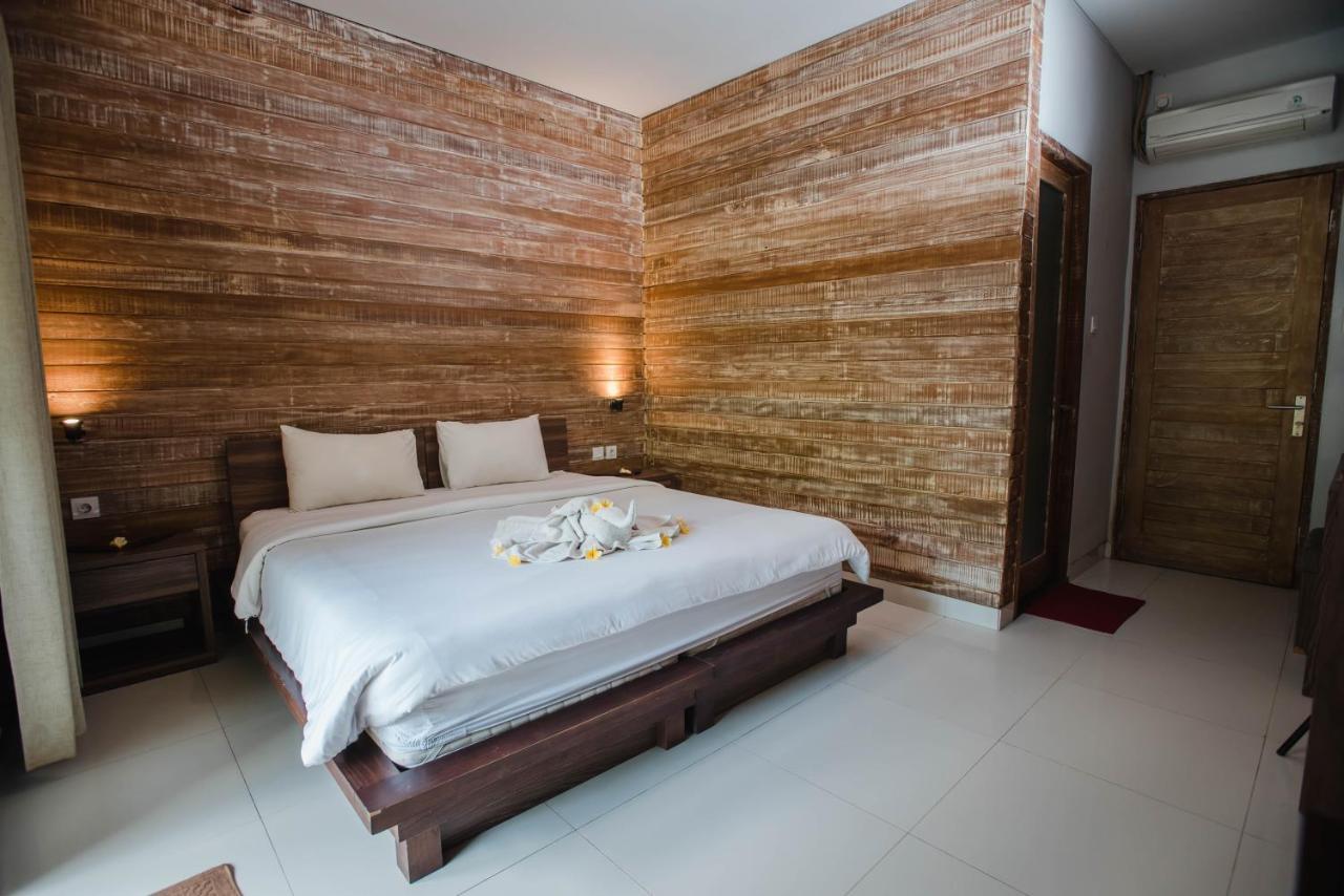 Acala Hostel & Reef Bar Toyapakeh Екстериор снимка